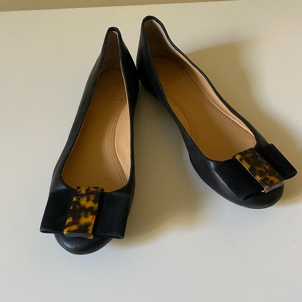 Tory Burch Black Flats with Tortoiseshell Accent